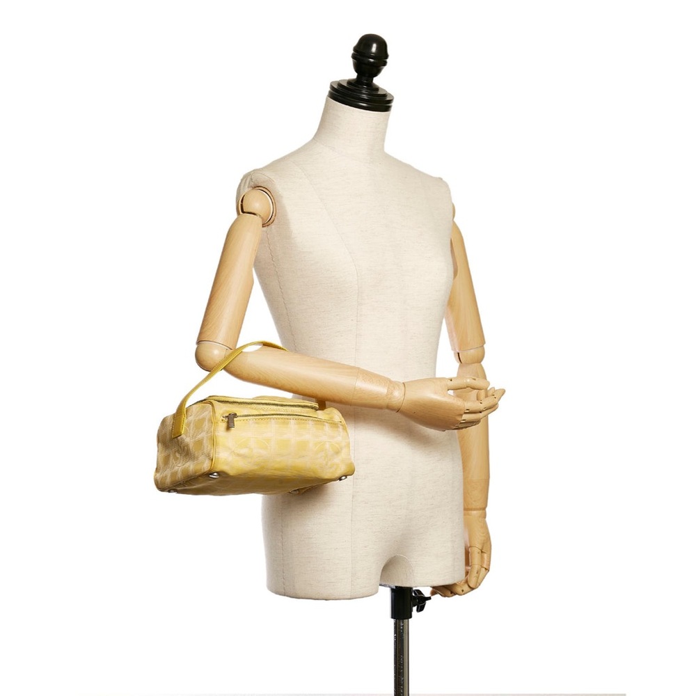 Chanel CC Travel Line Nylon Sport Makeup Vanity Toiletry Top Handle Purse Bag - Picture 4 of 15